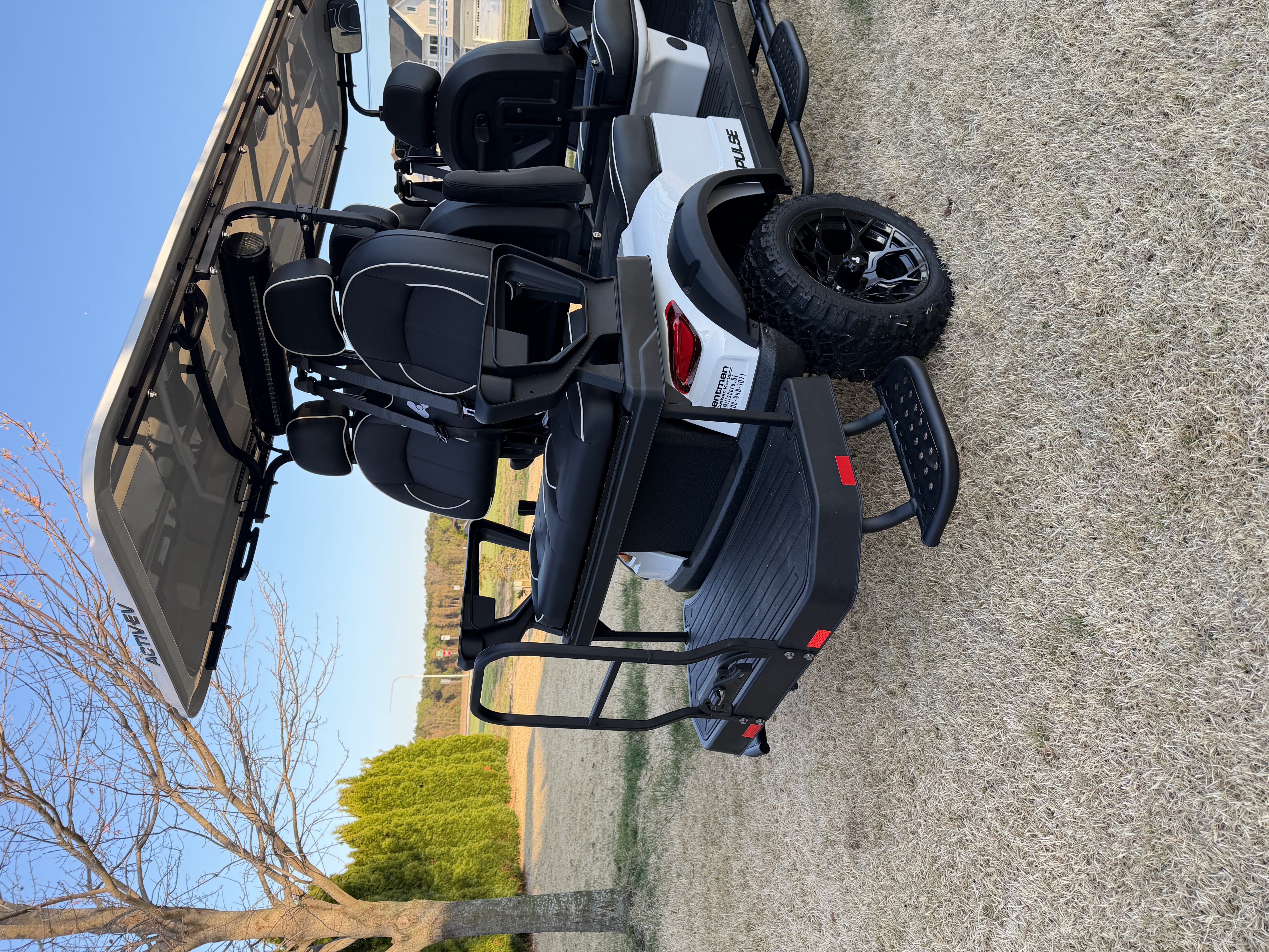 ActivEv Pulse 6 Lifted White