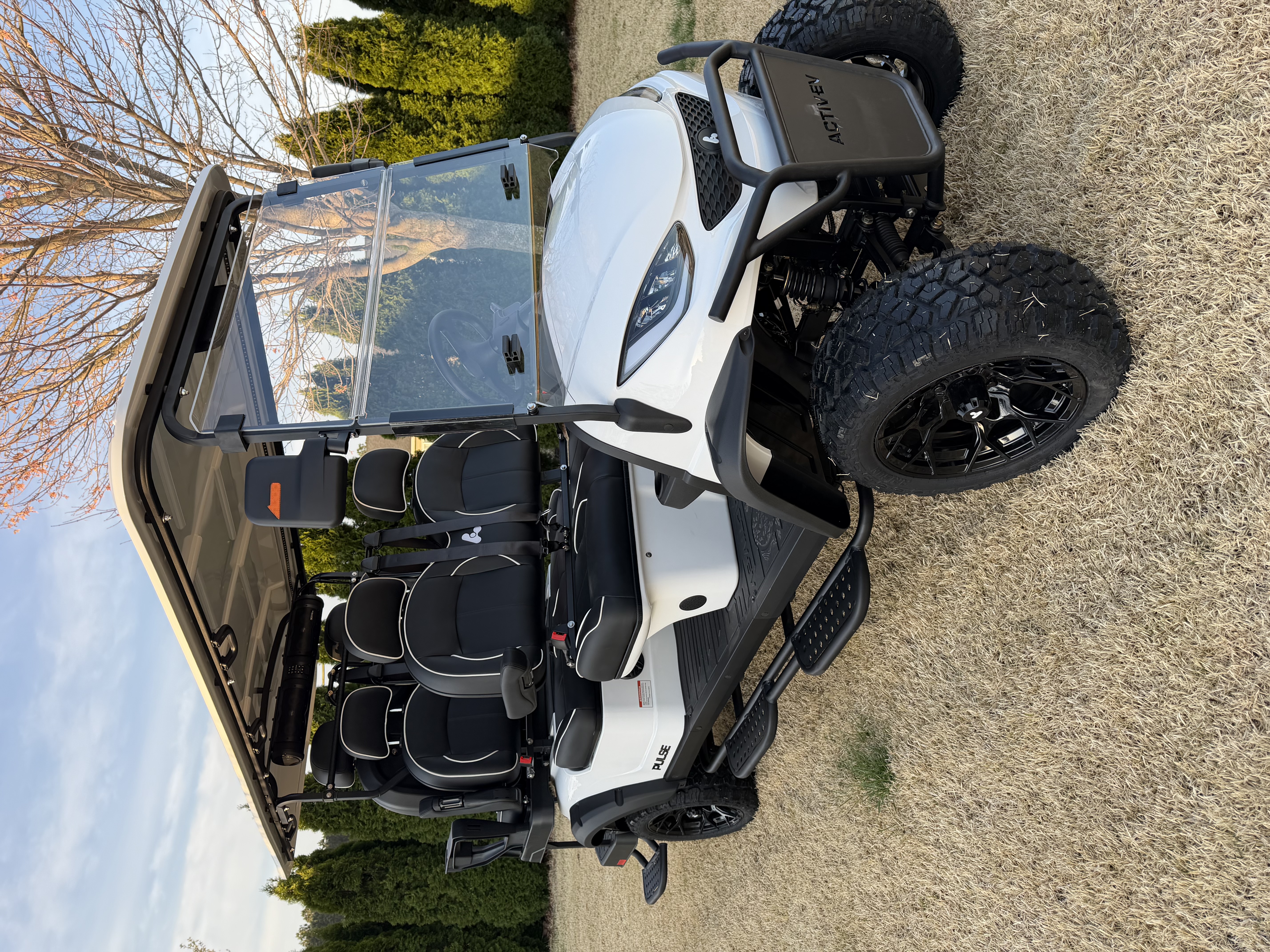 ActivEv Pulse 6 Lifted White