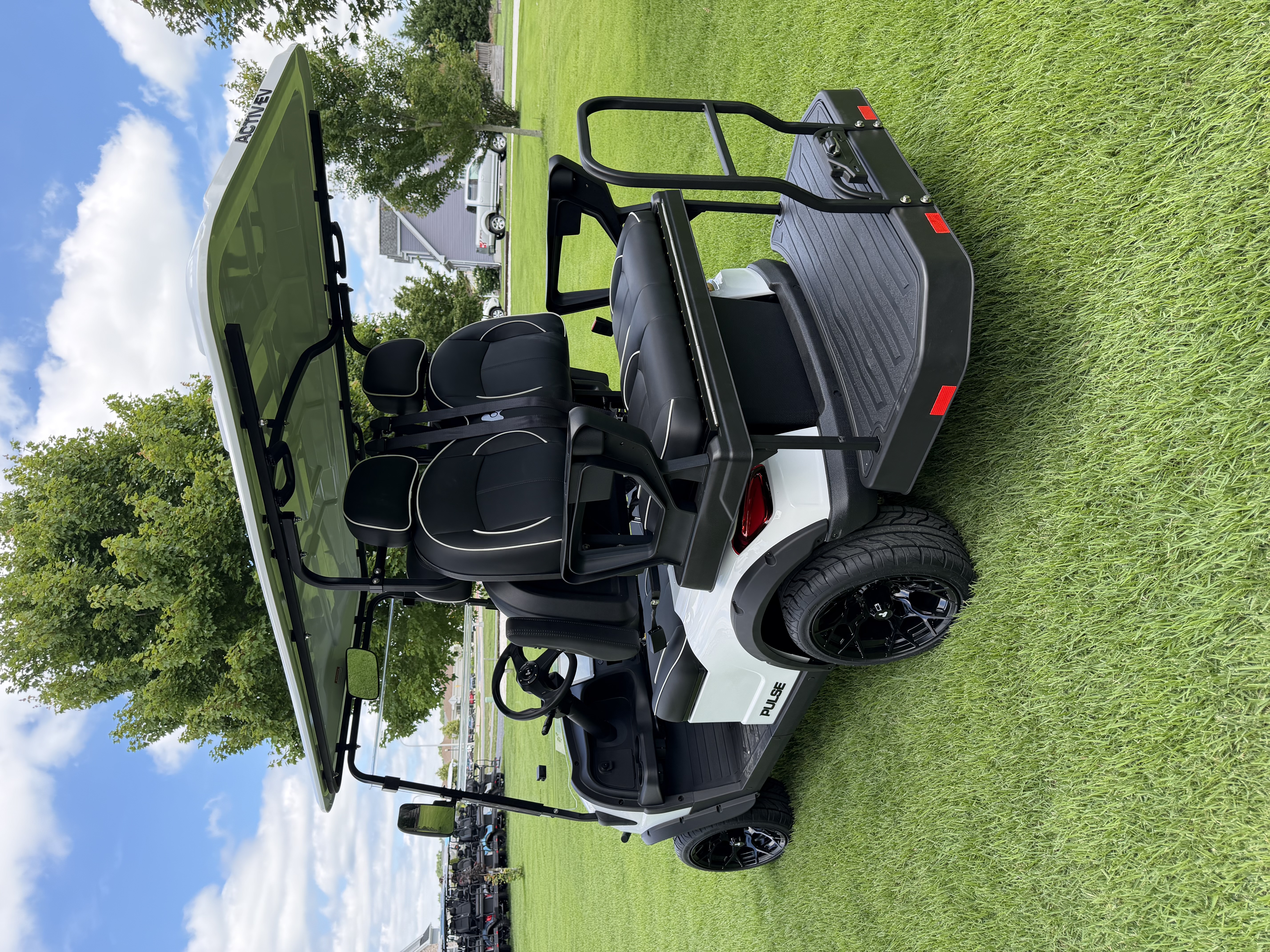 ActiveEv Pulse 4 White