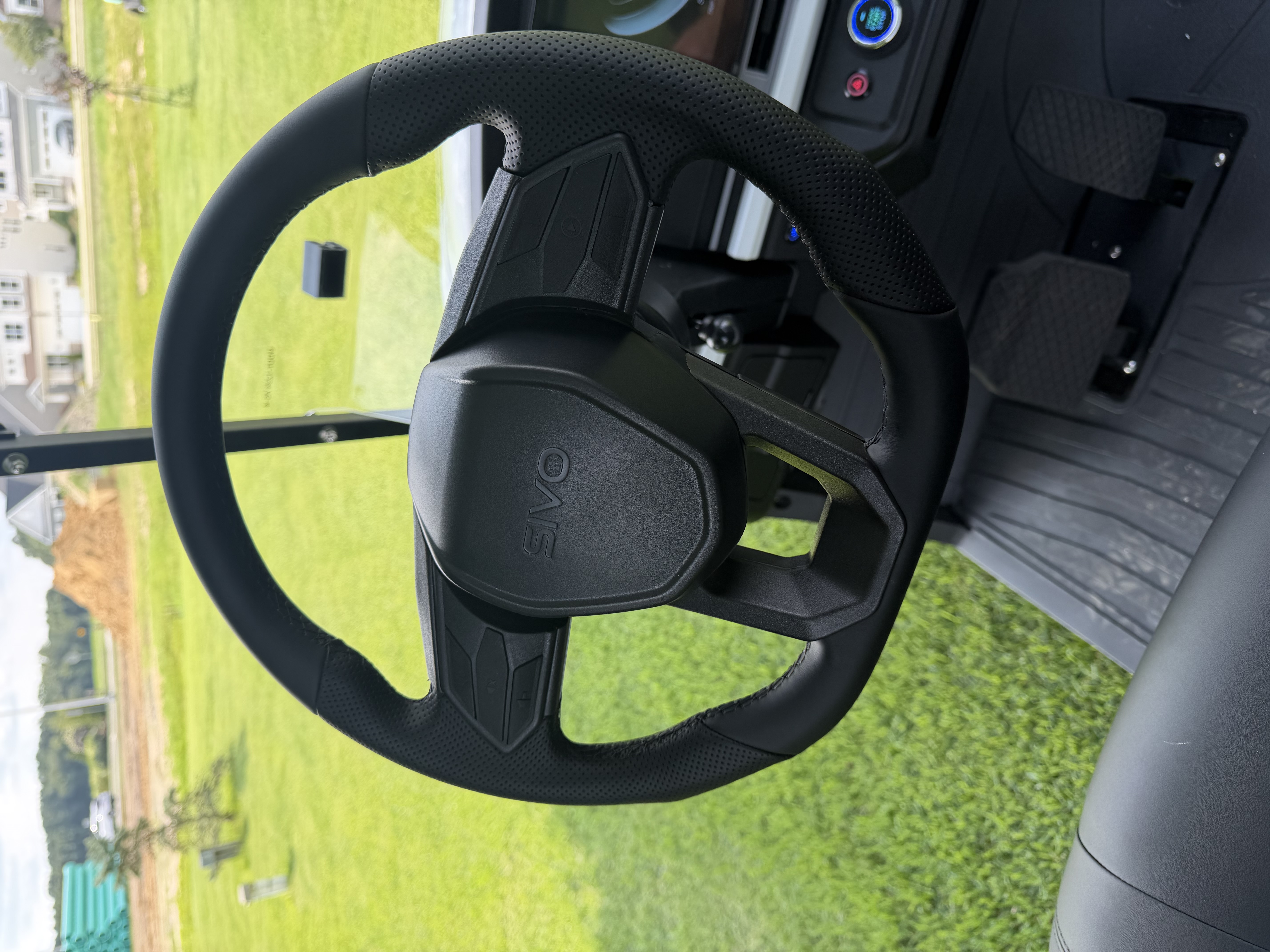 2027 Sivo Edge 4F White