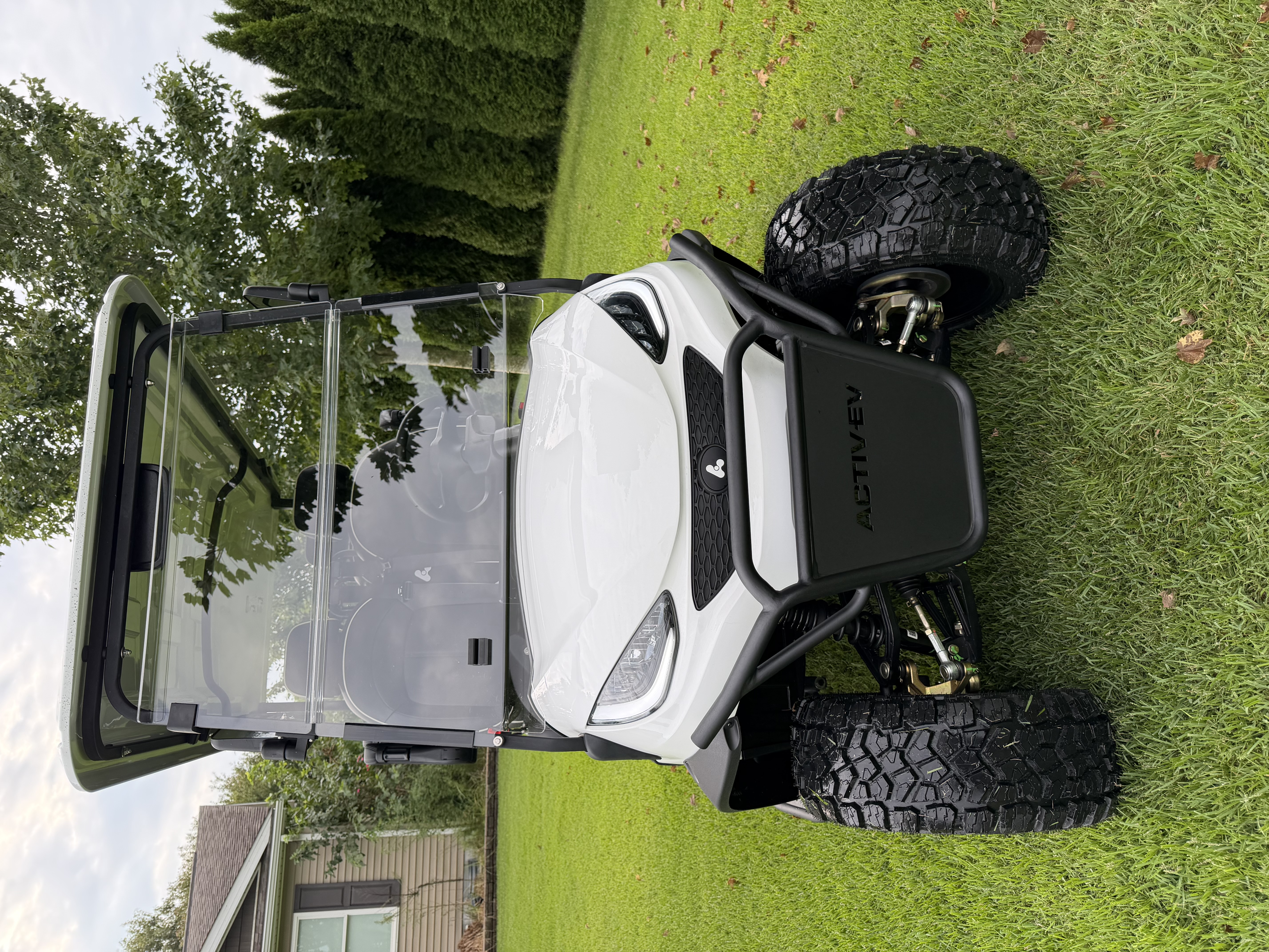 2027 ActivEV Pulse 4 Forward White Lifted