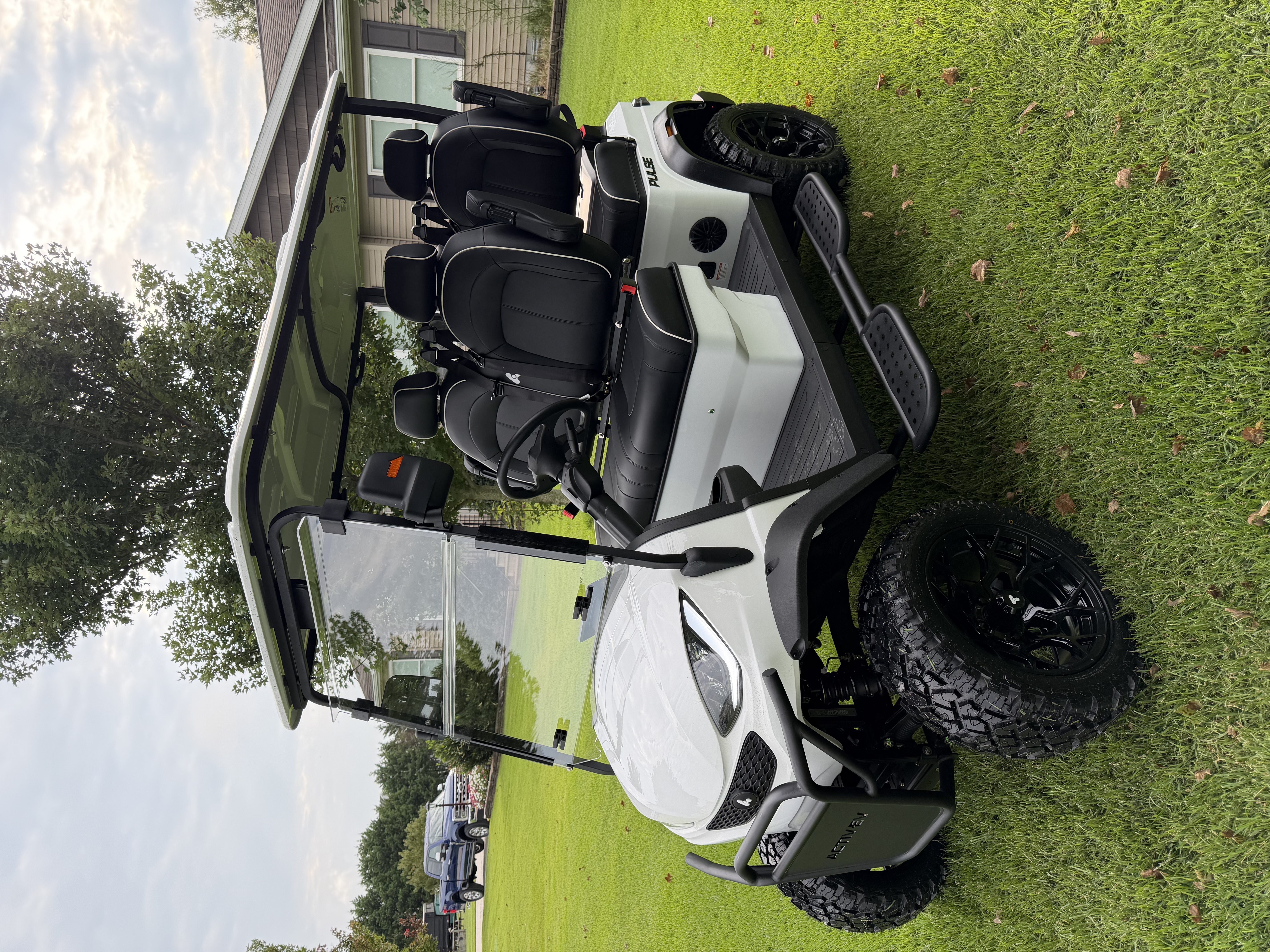 2027 ActivEV Pulse 4 Forward White Lifted