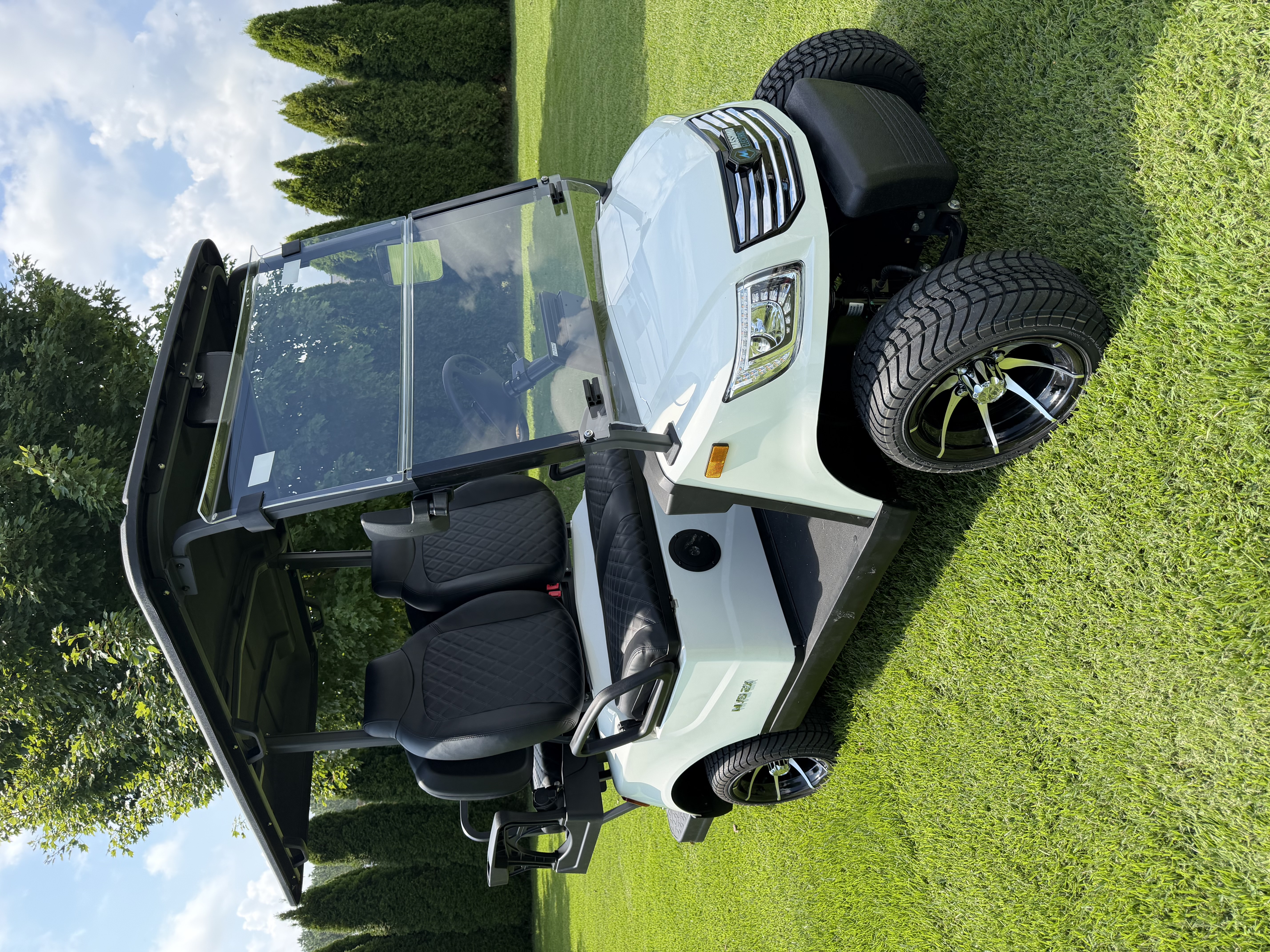 2026 Massimo 4 Passenger White